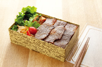 カンタン紙折箱で牛肉弁当