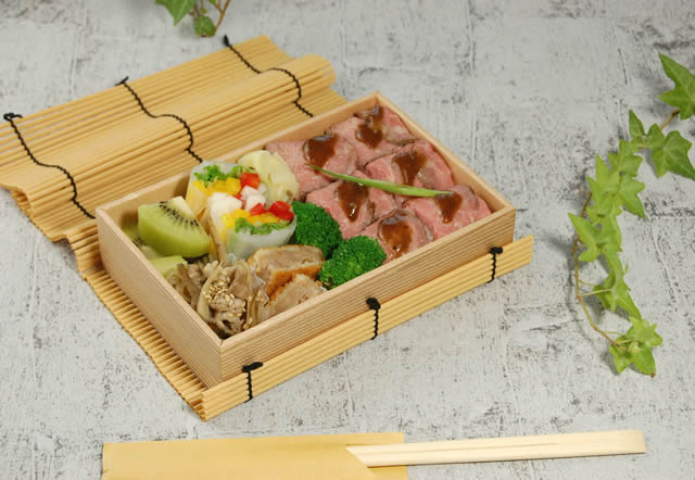 ローストビーフ弁当の写真